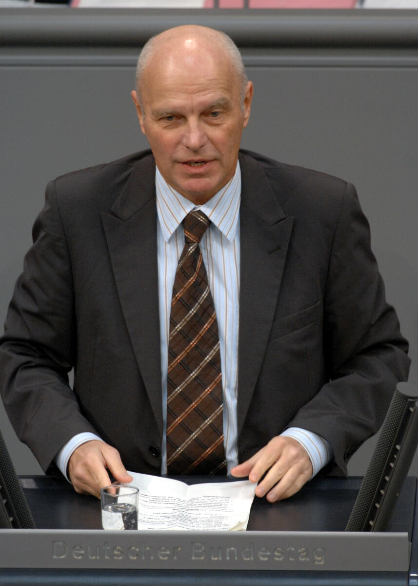 Rolf Hempelmann, SPD, Bundestagsabgeordneter, Abgeordneter, Mitglied des Deutschen Bundestages, MdB, Rede, Deutscher Bundestag, 145. Sitzung, TOP 4, Thema: Erneuerbare Energien, Redner 7.; Rednerpult. Hempelmann, Rolf Rolf Hempelmann, SPD, Bundestagsabgeordneter, Abgeordneter, Mitglied des Deutschen Bundestages, MdB, Rede, Deutscher Bundestag, 145. Sitzung, TOP 4, Thema: Erneuerbare Energien, Redner 7.; Rednerpult.
