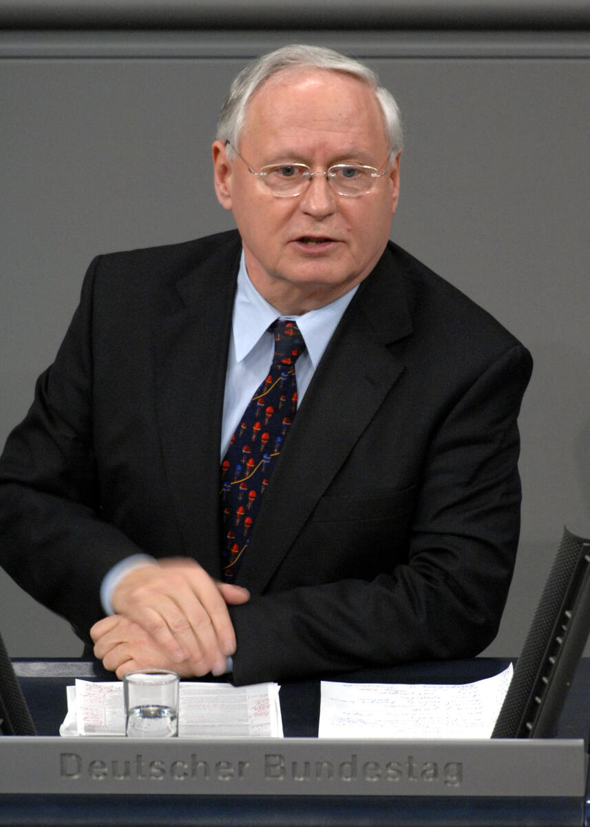 Oskar Lafontaine, DIE LINKE., Bundestagsabgeordneter, Abgeordneter, Mitglied des Deutschen Bundestages, MdB, Rede, Deutscher Bundestag, 139. Sitzung, TOP 3, Thema: Jahreswirtschaftsbericht 2008, Redner 4.; Rednerpult. Lafontaine, Oskar Oskar Lafontaine, DIE LINKE., Bundestagsabgeordneter, Abgeordneter, Mitglied des Deutschen Bundestages, MdB, Rede, Deutscher Bundestag, 139. Sitzung, TOP 3, Thema: Jahreswirtschaftsbericht 2008, Redner 4.; Rednerpult.