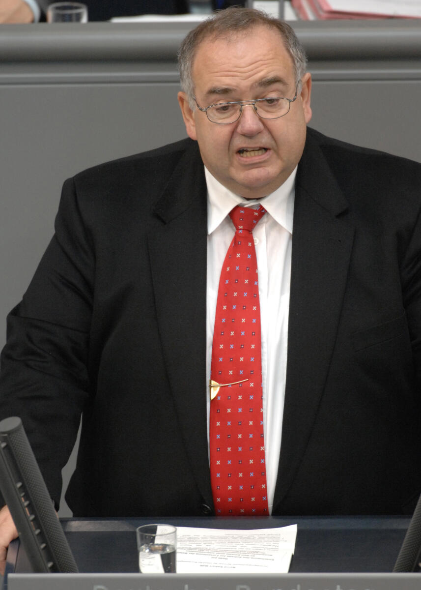 Bernd Siebert, CDU/CSU, Bundestagsabgeordneter, Abgeordneter, Mitglied des Deutschen Bundestages, MdB, Rede, Deutscher Bundestag, 115. Sitzung, TOP 3, Thema: Afghanistan-Einsatz, Redner 13.; Rednerpult. Siebert, Bernd Bernd Siebert, CDU/CSU, Bundestagsabgeordneter, Abgeordneter, Mitglied des Deutschen Bundestages, MdB, Rede, Deutscher Bundestag, 115. Sitzung, TOP 3, Thema: Afghanistan-Einsatz, Redner 13.; Rednerpult.