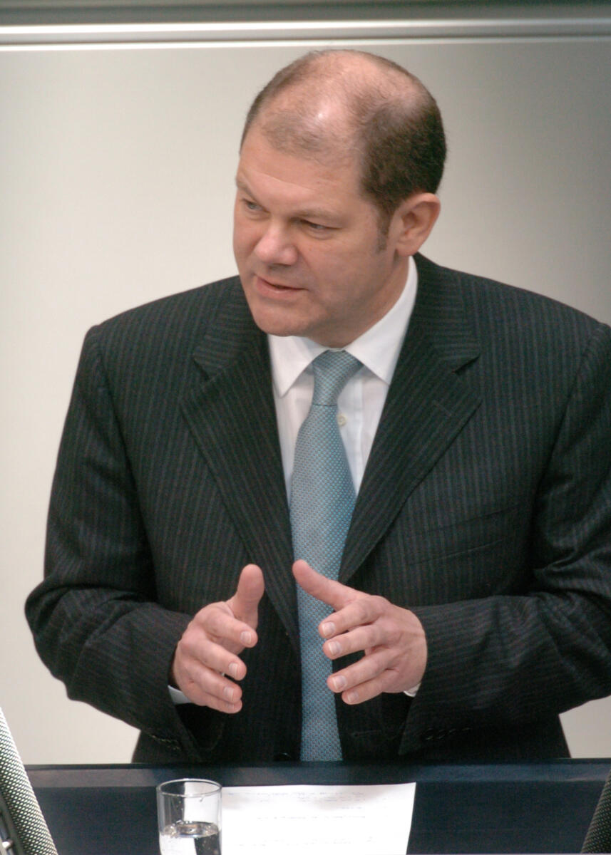 Scholz, Olaf Olaf Scholz, SPD, Bundestagsabgeordneter, Abgeordneter, Mitglied des Deutschen Bundestages, MdB, Rede, Deutscher Bundestag, 91. Sitzung, TOP 3, Thema: Patientenverfügungen.; Rednerpult.