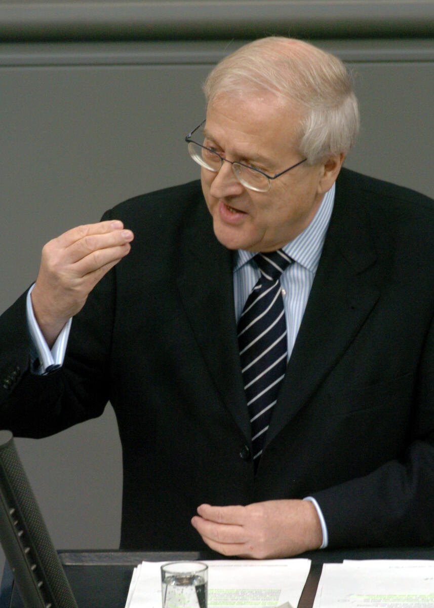Brüderle, Rainer Rainer Brüderle, FDP, Bundestagsabgeordneter, Abgeordneter, Mitglied des Deutschen Bundestages, MdB, Rede, Deutscher Bundestag, 79. Sitzung, TOP 3, Thema: Jahreswirtschaftsbericht 2007, Redner 2.; Rednerpult.