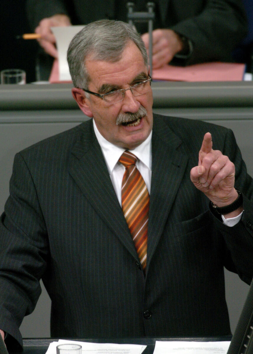 Burgbacher, Ernst Ernst Burgbacher, FDP, Bundestagsabgeordneter, Abgeordneter, Mitglied des Deutschen Bundestages, MdB, Rede, Deutscher Bundestag, 76. Sitzung, TOP 5, Thema: Jugendarbeitsschutzgesetz, Redner 1.; Rednerpult.