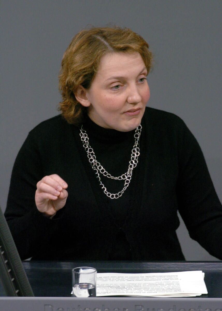 Mast, Katja Katja Mast, SPD, Bundestagsabgeordnete, Abgeordnete, Mitglied des Deutschen Bundestages, MdB, Rede, Deutscher Bundestag, 73. Sitzung, TOP 5, Thema: Renten- und Beschäftigungspolitik, Redner 10.; Rednerpult.