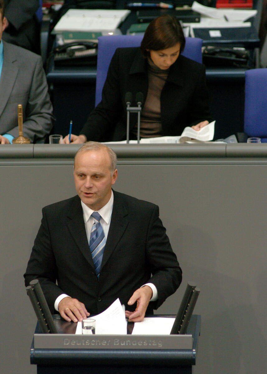 Röring, Johannes; Göring-Eckardt, Katrin Johannes Röring, CDU/CSU, MdB, Rede im Deutschen Bundestag, 57. Sitzung, TOP 04, Thema: Agrarpolitik, Vorsitz: Bundestagsvizepräsidentin Katrin Göring-Eckardt, Bündnis 90/Die Grünen.; Bundestagsabgeordneter, Abgeordneter, Rednerpult