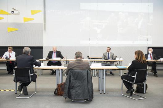 Altmaier, Peter; Münzenmaier, Sebastian 