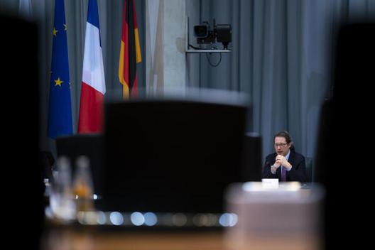 Scheuer, Andreas Marie-Elisabeth-Lüders-Haus, Anhörungssaal