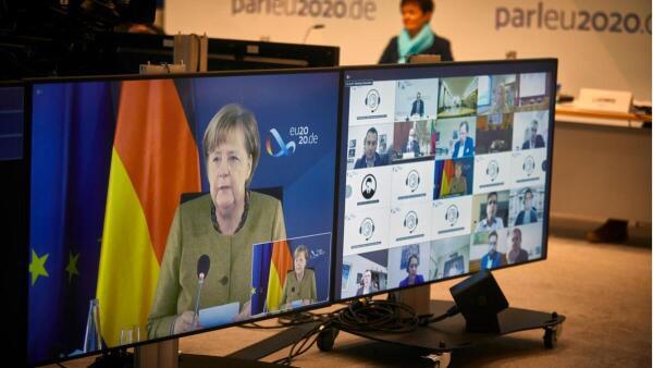 Merkel, Angela Reichstagsgebäude