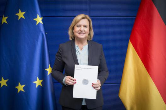 Högl, Eva Reichstagsgebäude