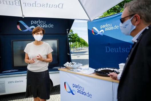 Stark-Watzinger, Bettina Reichstagsgebäude