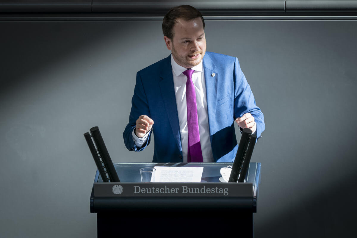Christian Natterer, CDU/CSU, MdB, spricht zu TOP 9 (Arbeitsprogramm 2021 der EU Kommission) während der 212. Sitzung des Deutschen Bundestages. Natterer, Christian Christian Natterer, CDU/CSU, MdB, spricht zu TOP 9 (Arbeitsprogramm 2021 der EU Kommission) während der 212. Sitzung des Deutschen Bundestages.