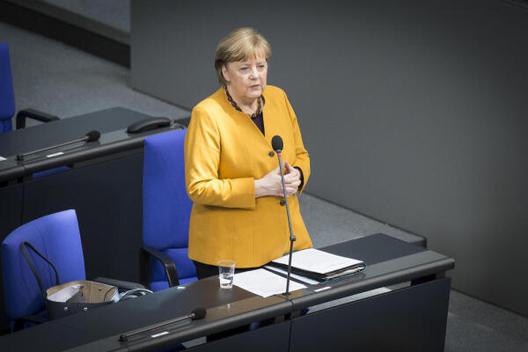 Merkel, Angela Reichstagsgebäude, Plenarsaal
