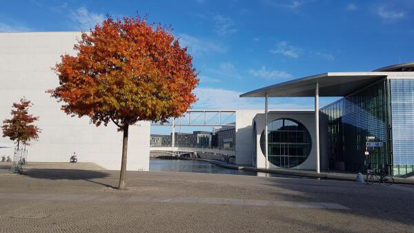  Marie-Elisabeth-Lüders-Haus, Außenansicht