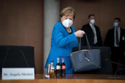 Merkel, Angela Paul-Löbe-Haus