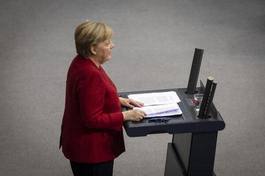 Merkel, Angela Reichstagsgebäude, Plenarsaal