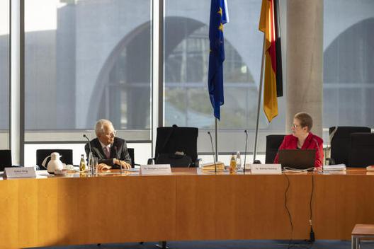 Schäuble, Wolfgang; Heising, Bärbel Paul-Löbe-Haus, Sitzungssaal
