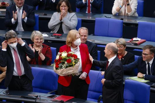 Bas, Bärbel; Scholz, Olaf; Mützenich, Rolf Reichstagsgebäude, Plenarsaal