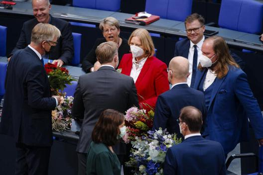 Bas, Bärbel; Bartsch, Dietmar; Miersch, Matthias; Katzmarek, Gabriele; Lindner, Christian; Schneider, Carsten; Brinkhaus, Ralph; Hofreiter, Anton; Dobrindt, Alexander Reichstagsgebäude, Plenarsaal