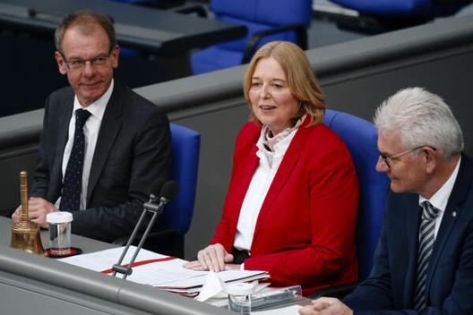 Bas, Bärbel; Kurth, Markus; Auernhammer, Artur Reichstagsgebäude, Plenarsaal