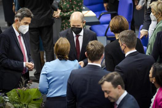 Magwas, Yvonne; Mützenich, Rolf; Scholz, Olaf Reichstagsgebäude, Plenarsaal