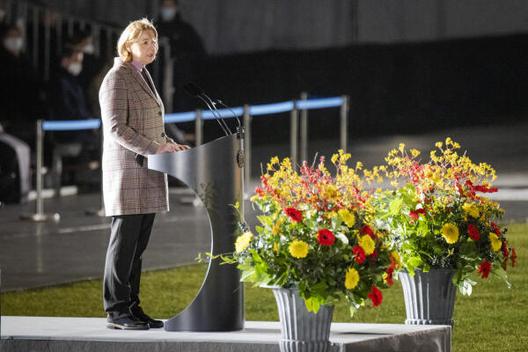 Bas, Bärbel Reichstagsgebäude, Platz der Republik