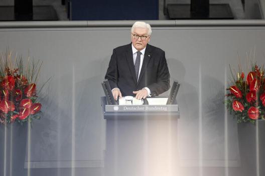 Steinmeier, Frank-Walter Reichstagsgebäude, Plenarsaal