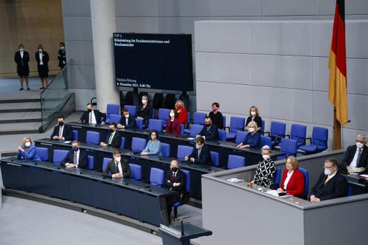 Bas, Bärbel; Habeck, Robert; Faeser, Nancy; Baerbock, Annalena; Buschmann, Marco; Heil, Hubertus; Lambrecht, Christine; Özdemir, Cem; Spiegel, Anne; Lauterbach, Karl; Wissing, Volker; Lemke, Steffi; Stark-Watzinger, Bettina; Schulze, Svenja; Geywitz, Klara; Schmidt, Wolfgang Reichstagsgebäude, Plenarsaal