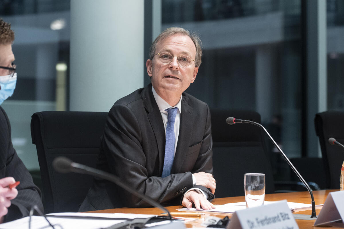 Thomas Rachel, CDU/CSU, MdB, leitet kommissarisch den Ausschuss für wirtschaftliche Zusammenarbeit und Entwicklung. Rachel, Thomas Thomas Rachel, CDU/CSU, MdB, leitet kommissarisch den Ausschuss für wirtschaftliche Zusammenarbeit und Entwicklung.
