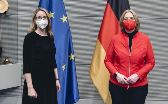 Bas, Bärbel; Buyx, Alena Reichstagsgebäude, Empfangsraum