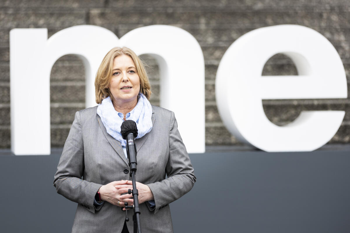 Bundestagspräsidentin Bärbel Bas, SPD, MdB, während eines Pressestatements im Rahmen der Kampagne „#WeRemember“ aus Anlass des internationalen Holocaust-Gedenktages am Donnerstag, 27. Januar 2022. Bas, Bärbel Bundestagspräsidentin Bärbel Bas, SPD, MdB, während eines Pressestatements im Rahmen der Kampagne „#WeRemember“ aus Anlass des internationalen Holocaust-Gedenktages am Donnerstag, 27. Januar 2022.