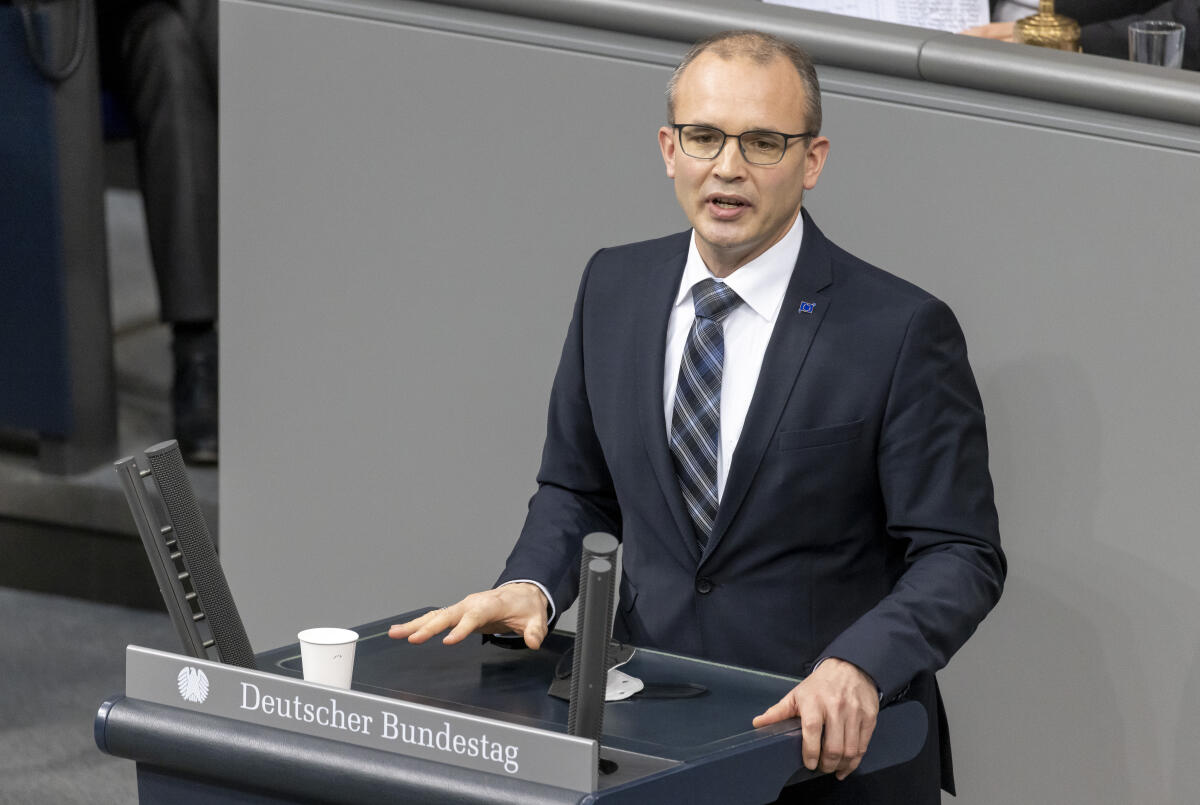 Winkler, Tobias Tobias Winkler, CDU/CSU, MdB, spricht im Deutschen Bundestag zum TOP 5 „Vereinbarte Debatte zur Konferenz zur Zukunft Europas“.