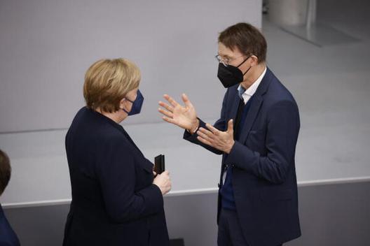 Lauterbach, Karl; Merkel, Angela Paul-Löbe-Haus