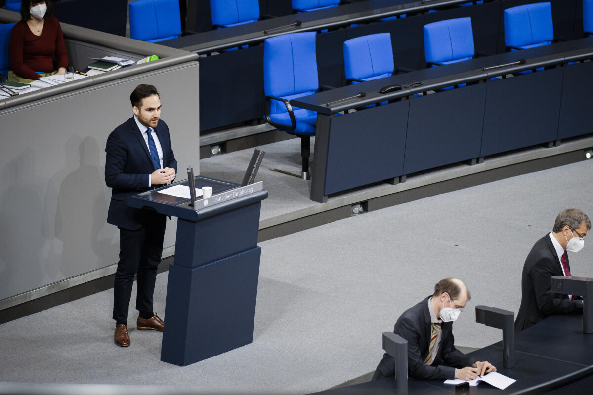 Maximilian Mörseburg, CDU/CSU, MdB, hält eine Rede zu TOP 13 „Medien- und Kommunikationsbericht 2021“ im Plenum. Mörseburg, Maximilian Maximilian Mörseburg, CDU/CSU, MdB, hält eine Rede zu TOP 13 „Medien- und Kommunikationsbericht 2021“ im Plenum.