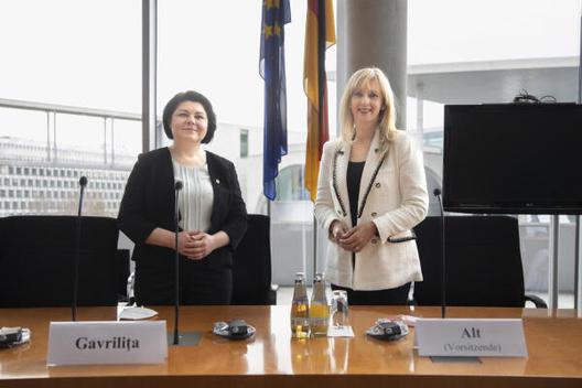 Gavrilița, Natalia; Alt, Renata Paul-Löbe-Haus, Sitzungssaal