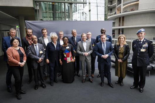Wundrak, Joachim; Nanni, Sara; Bacherle, Tobias; Khare, Atul; Ahmetovic, Adis; Grütters, Monika; Larem, Andreas; Pobee, Martha; Lacroix, Jean-Pierre; Ullrich, Volker; Diop, Birame; Schamber, Rebecca; Semet, Rainer; Zouev, Alexandre Paul-Löbe-Haus, Sitzungssaal