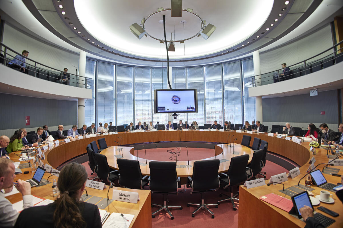 Sitzung des Ausschusses für Wirtschaft im Sitzungssaal im Paul-Löbe-Haus. Sitzung des Ausschusses für Wirtschaft im Sitzungssaal im Paul-Löbe-Haus.