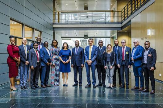 Dare, Ukinebo; Barth, Detlef; Uwaibi, Kelvin; Ikponwonsa Osayande, Edward; Diaby, Karamba; Ikeora, May; Obaseki, Godwin; Hoffmann, Christoph; Eboigbe, Joe; Schamber, Rebecca; Iyamu, Barrister Wole; Wolfgarten, Tobias; Keller, Rainer; Osifo, Samuel Uyiosa; Türk-Nachbaur, Derya Jakob-Kaiser-Haus, Innenansicht