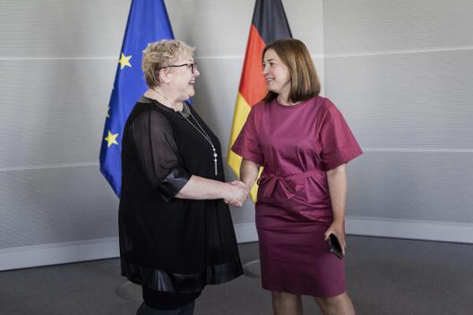 Magwas, Yvonne; Zupke, Evelyn Reichstagsgebäude, Empfangsraum