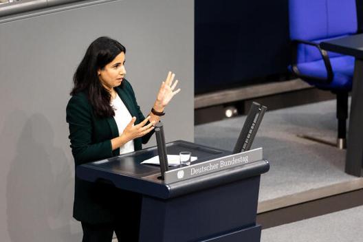 Khan, Misbah Reichstagsgebäude, Plenarsaal