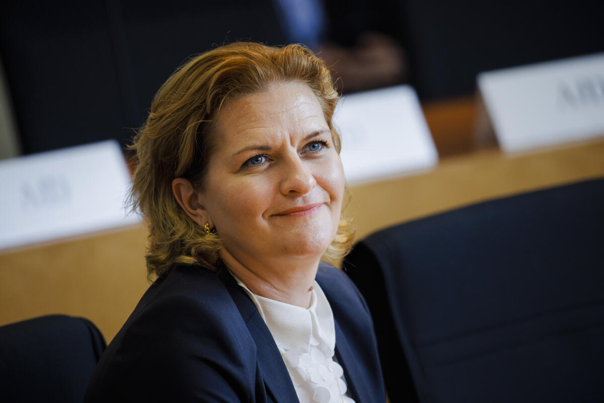 Besuch der schwedischen Gesandte, Jenny Lennung Malmqvist, im Auswärtigen Ausschuss. Besuch der schwedischen Gesandte, Jenny Lennung Malmqvist, im Auswärtigen Ausschuss.