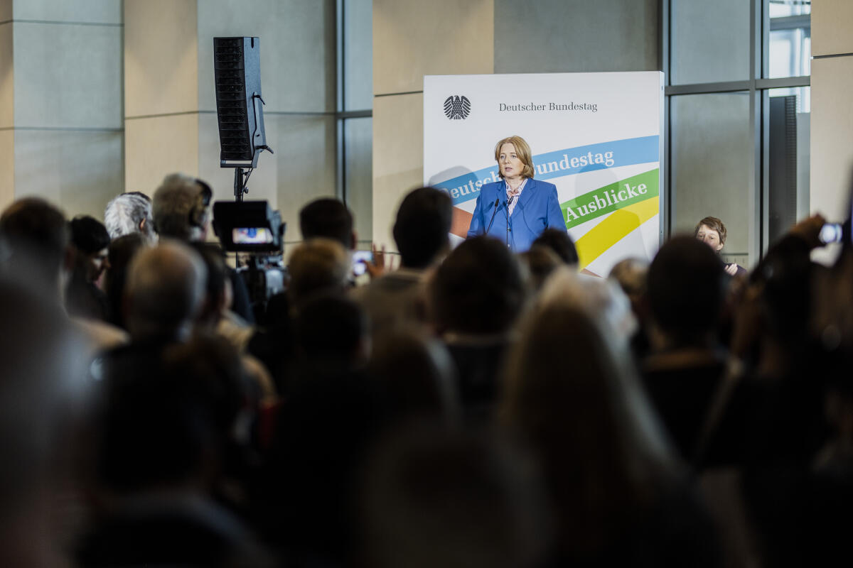 Bundestagspräsidentin Bärbel Bas (im Bild), SPD, MdB, eröffnet den 16. „Tag der Ein- und Ausblicke“ (TEA), dem Tag der offenen Tür des Deutschen Bundestages. Bas, Bärbel Bundestagspräsidentin Bärbel Bas (im Bild), SPD, MdB, eröffnet den 16. „Tag der Ein- und Ausblicke“ (TEA), dem Tag der offenen Tür des Deutschen Bundestages.