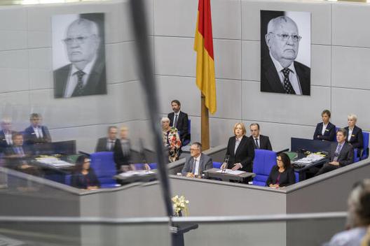Bas, Bärbel; Gorbatschow, Michail Reichstagsgebäude, Plenarsaal