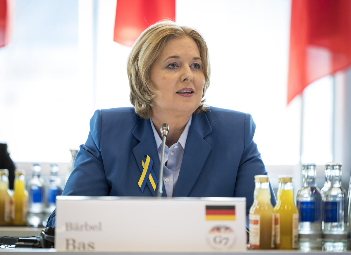 Bas, Bärbel Vom 15. bis 17. September 2022 treffen sich auf Einladung der Bundestagspräsidentin Bärbel Bas die Präsidentinnen und Präsidenten der Parlamente der G7-Staaten und des Europäischen Parlaments in Berlin. Hier Bundestagspräsidentin Bärbel Bas (im Bild), SPD, MdB, bei ihrer Rede zum Auftakt der Konferenz.