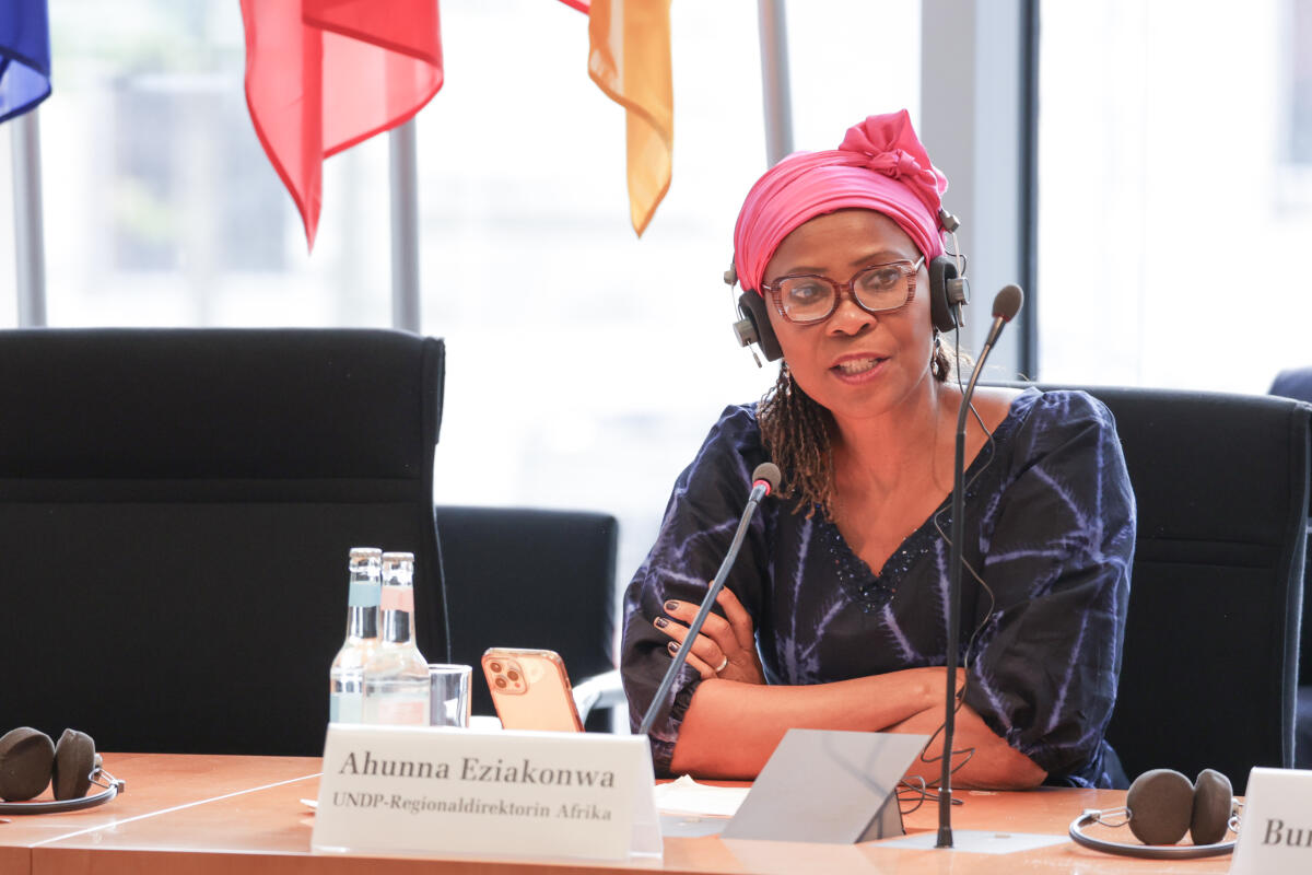 UNDP-Regionaldirektorin Afrika, Ahunna Eziakonwa (im Bild), zu Gast im Auswärtiger Ausschuss. UNDP-Regionaldirektorin Afrika, Ahunna Eziakonwa (im Bild), zu Gast im Auswärtiger Ausschuss.