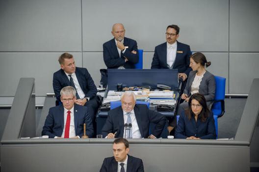 Kubicki, Wolfgang; Englhardt-Kopf, Martina; Kleebank, Helmut Reichstagsgebäude, Plenarsaal