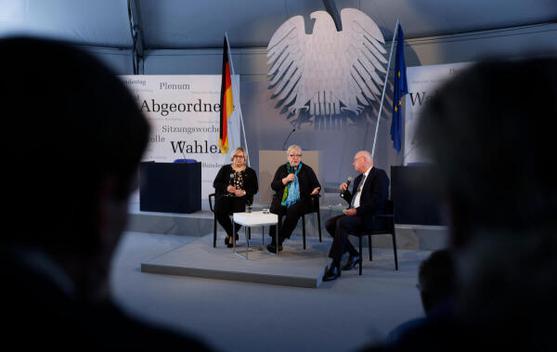 Zupke, Evelyn; Titze, Alexandra Keine Bundestagsliegenschaft