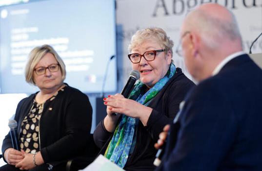 Zupke, Evelyn; Titze, Alexandra Keine Bundestagsliegenschaft