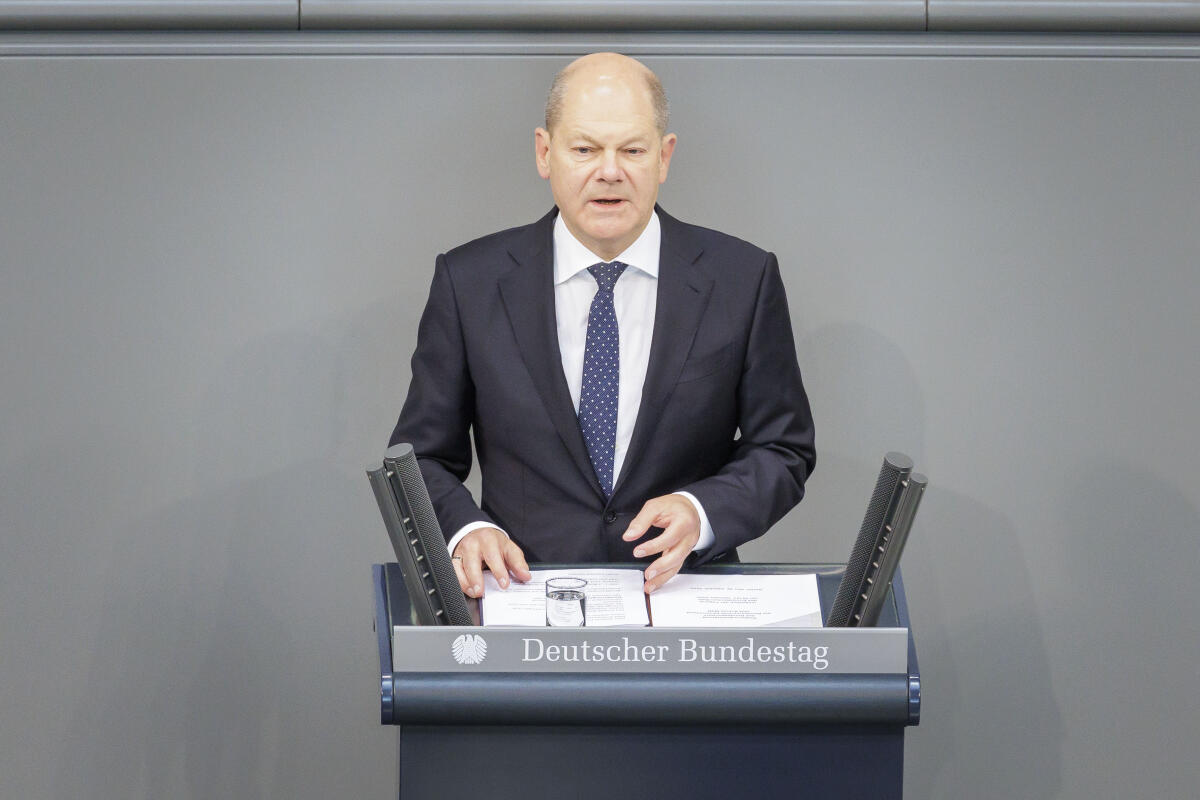 Scholz, Olaf Olaf Scholz, SPD, Bundeskanzler, während seiner Regierungserklärung zum Europäischen Rat in Berlin, 20.10.2022; 