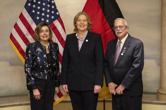Bas, Bärbel; Pelosi, Nancy; Connolly, Gerald E. 