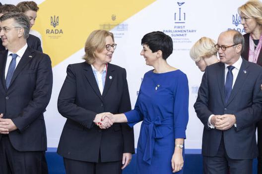 Bas, Bärbel; Pekorová Adamová, Markéta 