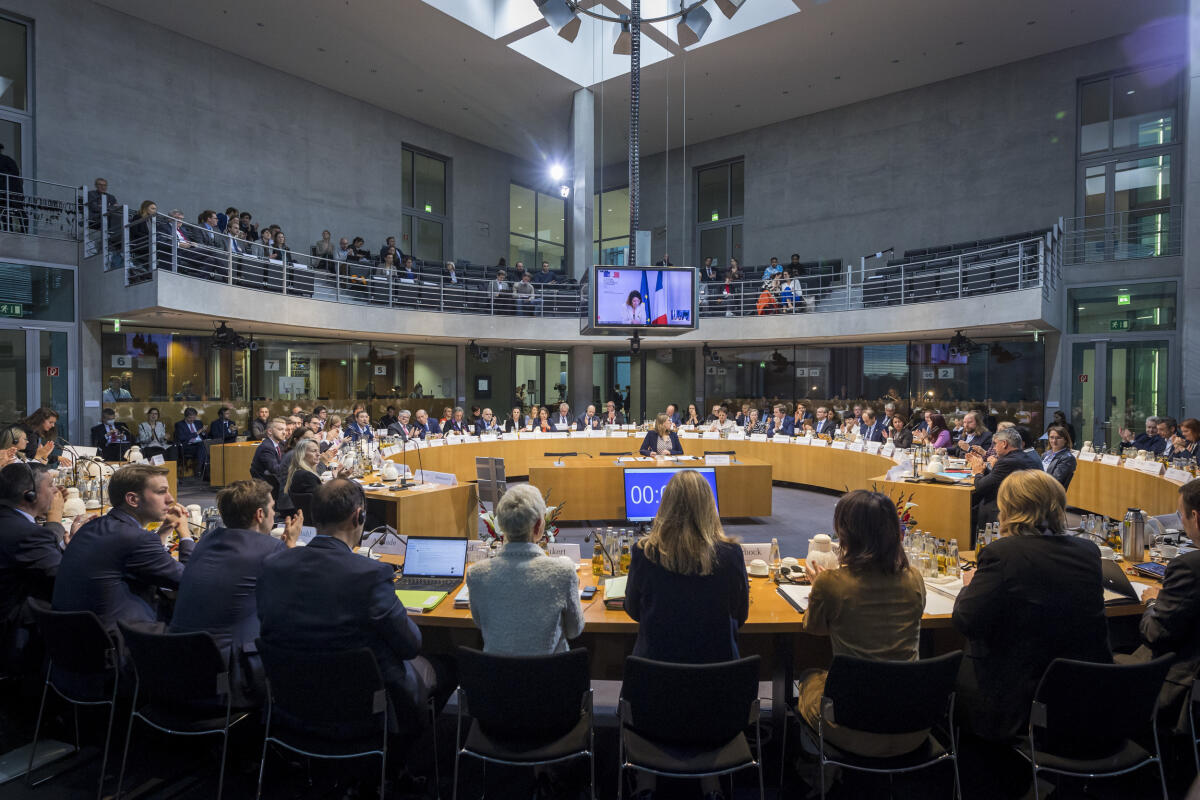  8. Sitzung der Deutsch-Französischen Parlamentarischen Versammlung (DFPV). Blick in den Saal.